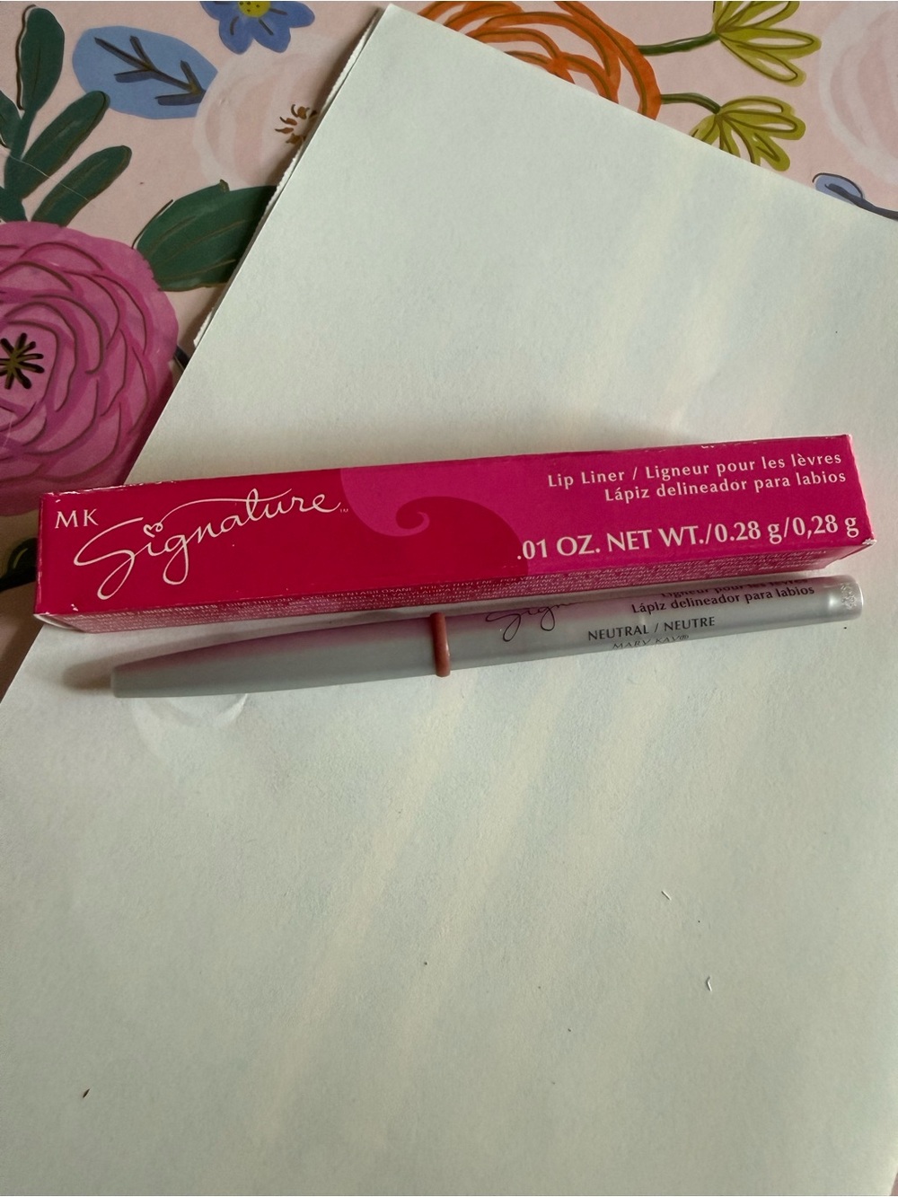Mary Kay Signature Lip Liner – Neutral Discontinued | New Old Stock